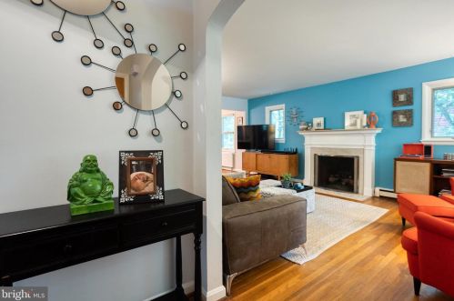 9411 Hale Pl, Silver Spring, MD 20910-1308