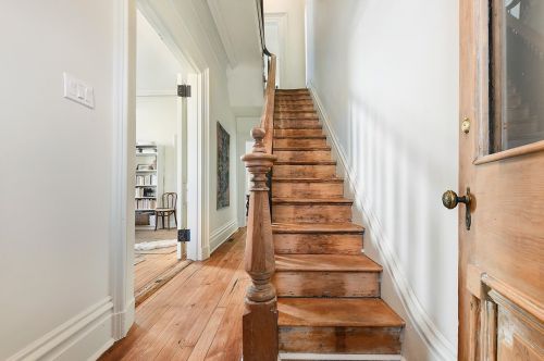 1426 Chateau St, Pittsburgh PA 15233-1242 exterior