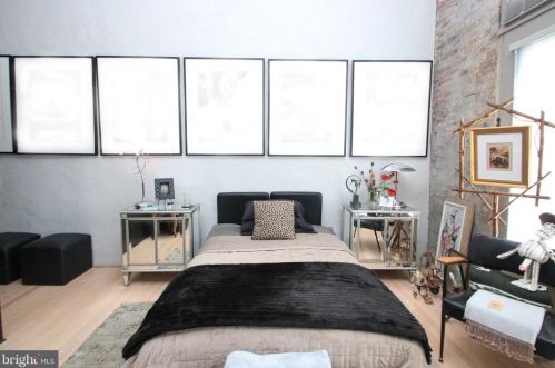 1225 6 St, Philadelphia PA 19147-4828 exterior