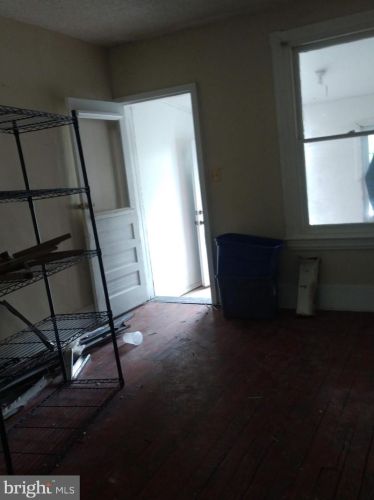 25 Front St, Darby PA 19023-3013 exterior