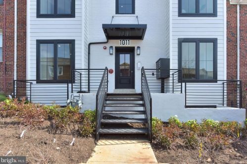 1011 18th St, Washington DC 20002-7645 exterior