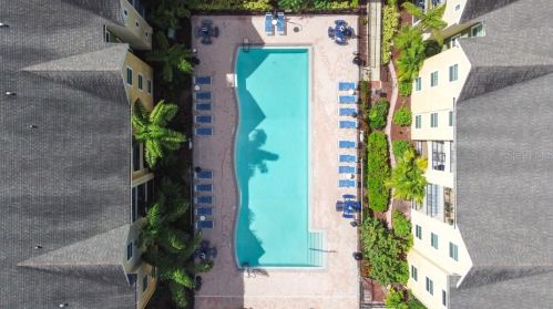 2010 Palm Ave, Tampa FL  14101-3932 exterior