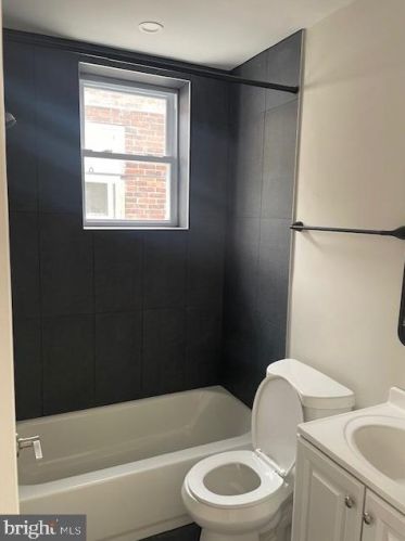 232 Edgewood St, Philadelphia PA 19139-2323 exterior