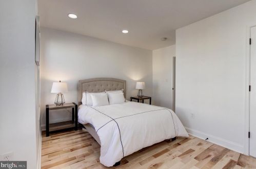 1335 Emerald St, Washington DC 20002-5432 exterior