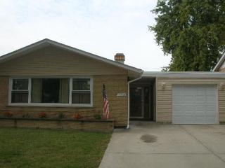 12340 Trumbull Ave, Chicago IL  60803-1050 exterior