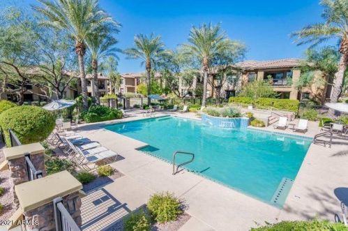 21320 56th St, Phoenix AZ  85054-5401 exterior