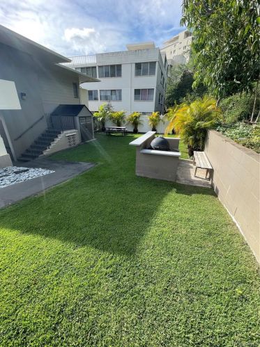 1614 Emerson St, Honolulu HI  96813-2129 exterior