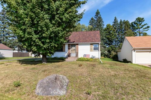 2707 Hagberg St, Duluth, MN 55811-2801