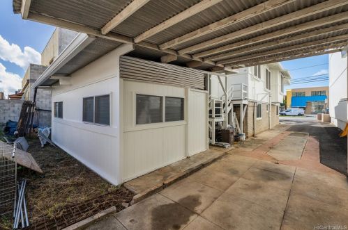 1924 Beretania St, Honolulu HI 96817-4752 exterior