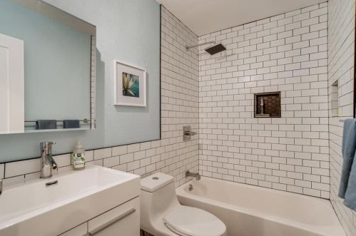 2403 Aldford Dr, Austin TX 78745-4822 exterior