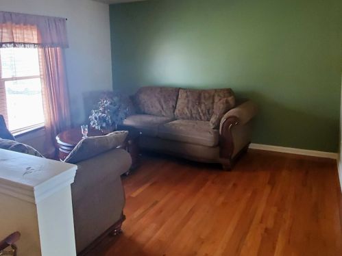 1218 Maywood Dr, Broadview IL 60153-1879 exterior