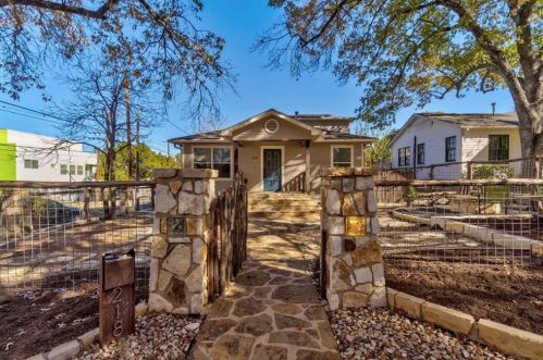 218 Fletcher St, Austin TX 78704-5031 exterior