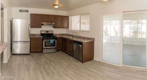 3826 Bloomfield Rd, Phoenix AZ  85032-7334 exterior