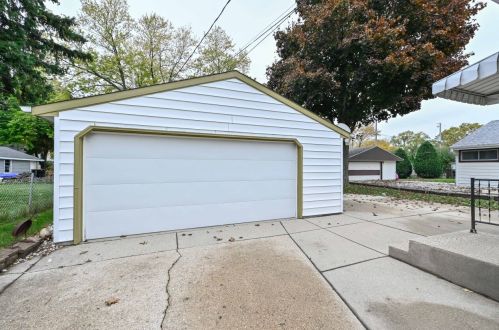 613 97, Milwaukee WI 53225-2503 exterior