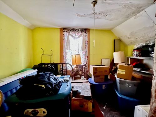 1101 Michigan Ave, Meskegon MI 49441-1847 exterior