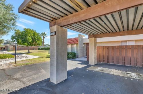7780 Kenyon Dr, Tucson AZ 85710-4445 exterior