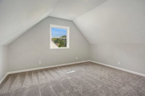 736 Cricklewood St, Wyoming MI exterior