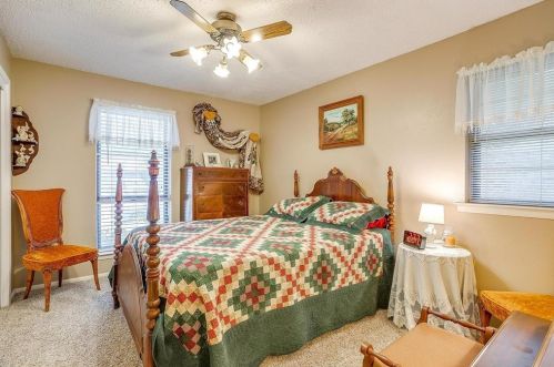 149 Suzanne Ter, Burleson TX 76028-5617 exterior