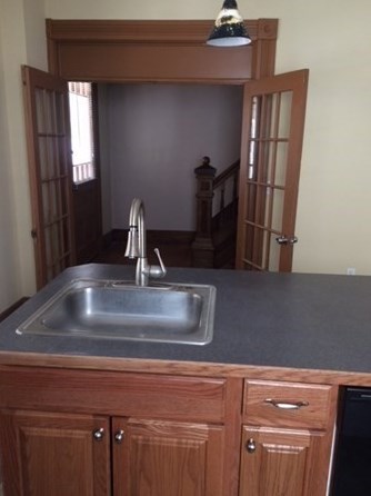 56 Temple St, Springfield MA 01105-1803 exterior