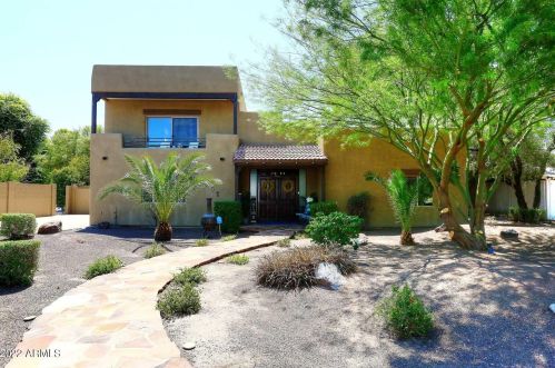 4451 Earll Dr, Phoenix, AZ 85031-3821