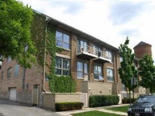2828 Talman Ave, Chicago IL  60618-7846 exterior
