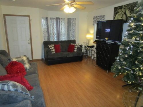 2555 33, Milwaukee WI 53215-2806 exterior