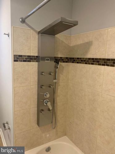 6001 17th St, Philadelphia PA 19141-1839 exterior