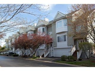 713 Fairfield Cir, Hopkins MN  55305-1487 exterior