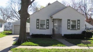 1014 13th St, Pekin, IL 61554-4956