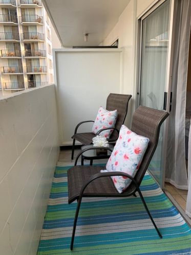 2450 Prince Edward St, Honolulu HI  96815-3221 exterior