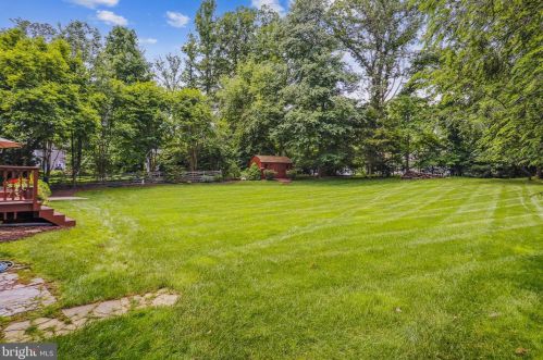 12214 Folkstone Dr, Herndon, VA 20171-1820