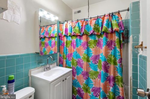 1217 Ingraham St, Washington DC 20011-3122 exterior