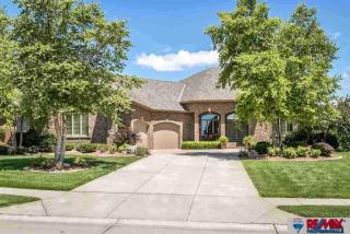 7709 124th St, Omaha NE  68142-1736 exterior