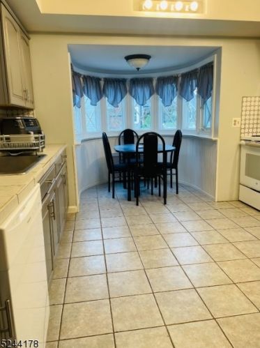 14 Elk Ave, Dover NJ 07801-2505 exterior