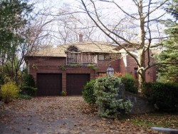 35 Jameson Rd, Newton, MA 02458-2601