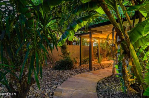 5721 10th St, Phoenix AZ  85014-2213 exterior