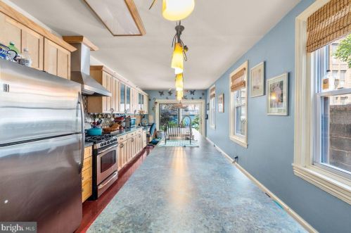 1129 Christian St, Philadelphia PA 19147-3710 exterior