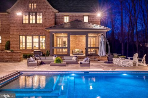 7720 Georgetown Pike, Mc Lean, VA 22102-1431