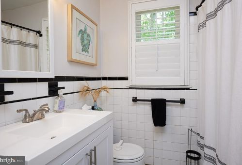 10604 Lorain Ave, Silver Spring MD  20901-1510 exterior