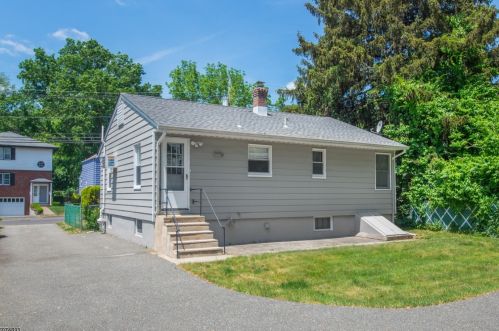 61 Passaic Ave, Paterson NJ  07506-1432 exterior