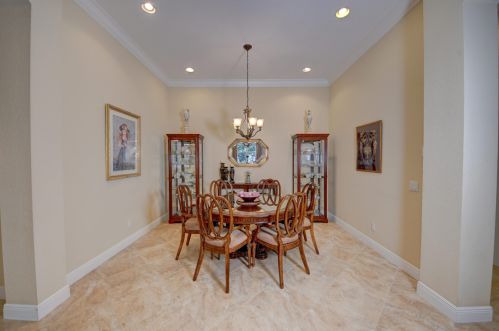 9800 Nuova Way, Fort Pierce FL 34986-2825 exterior