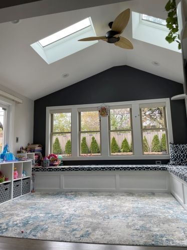 4826 Nashville Ave, Chicago IL 60656-4007 exterior