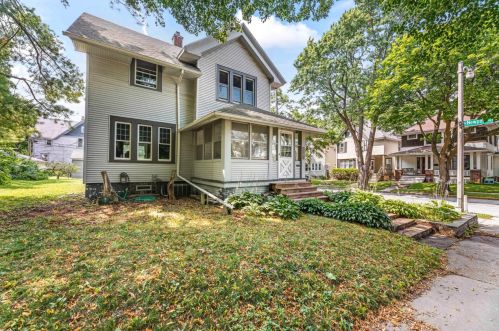 3379 Newhall St, Milwaukee WI 53211-3045 exterior