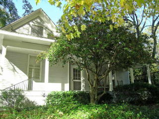 520 Rock Springs Rd, Atlanta GA  30324-5104 exterior