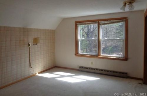 327 Scott Swamp Rd, Farmington CT 06032-3415 exterior