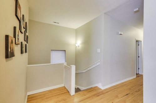 4236 Champlain Ave, Chicago IL  60653-2924 exterior