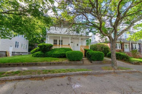 18 Atherton St, Quincy MA  02169-6802 exterior