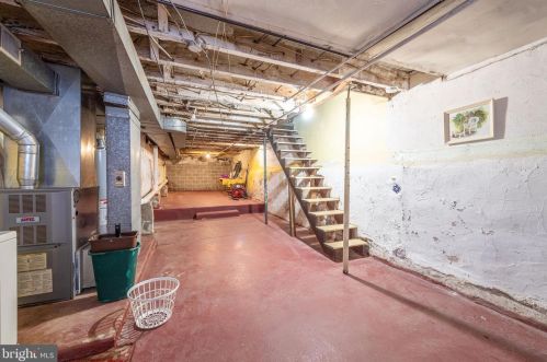 1424 Jackson St, Philadelphia PA 19145-3617 exterior