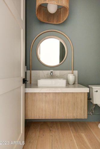 3942 Elm St, Phoenix AZ  85018-3616 exterior