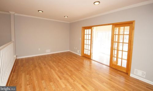 25 Jasmine Ct, Trenton NJ 08648-4808 exterior